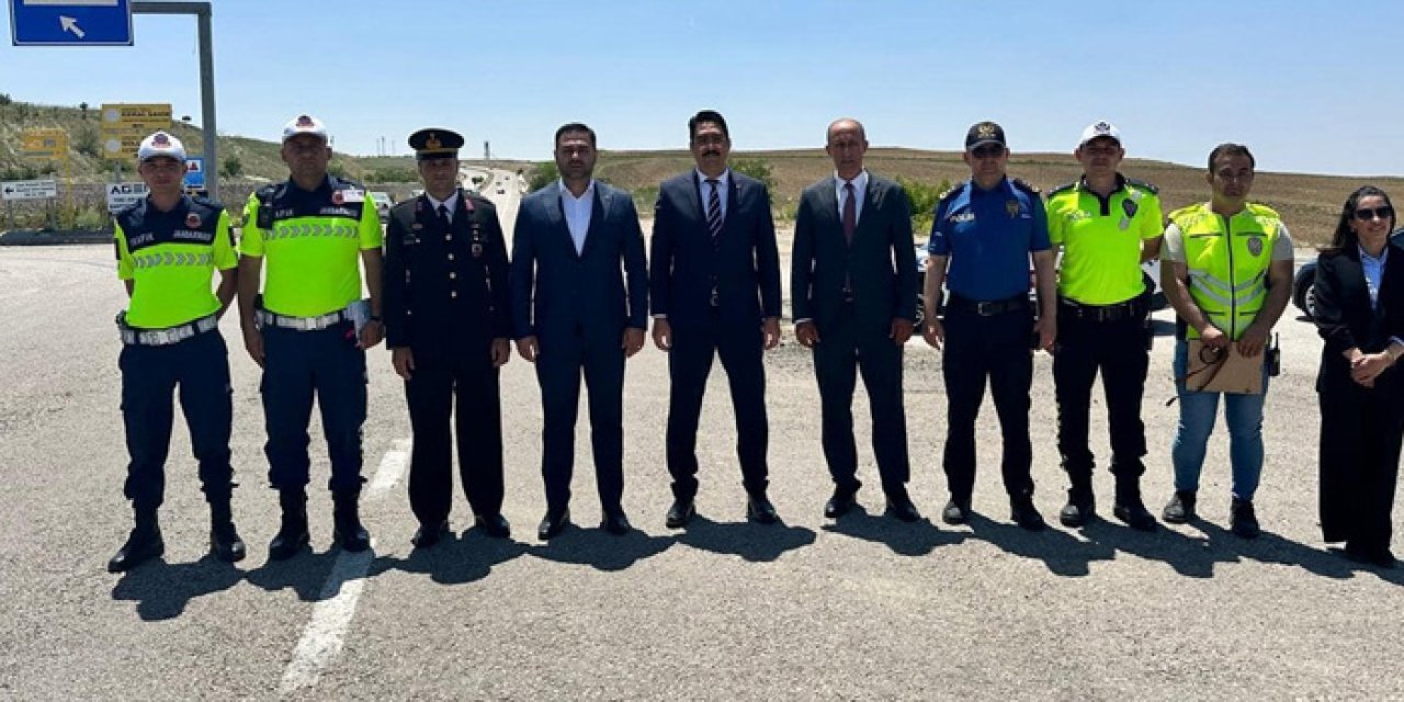 Ankara Bala'da Kaymakam sahaya indi: Trafik denetimine katıldı