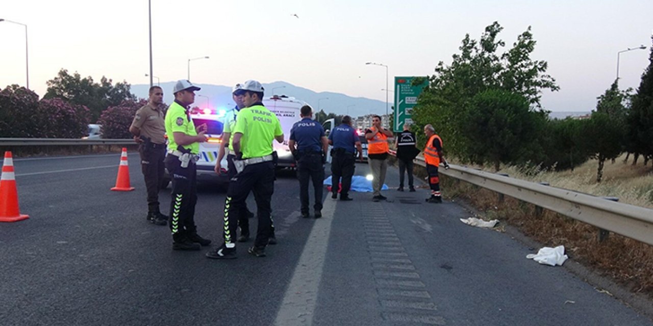 Bariyerlere çarpan motokurye hayatını kaybetti