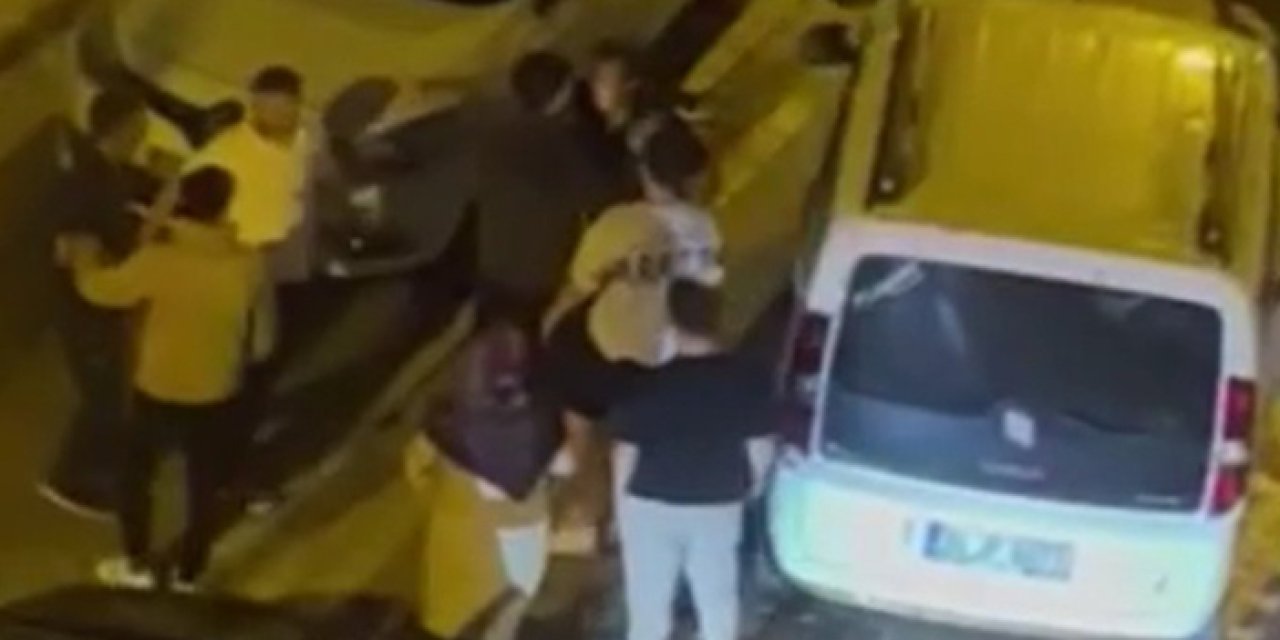İstanbul'da yol verme kavgası: Yumruklar havada uçuştu