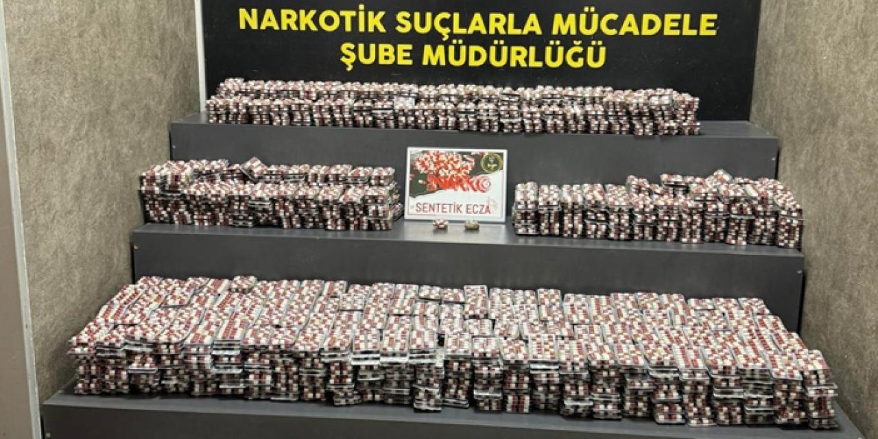 İzmir’de uyuşturucu operasyonu: Onbinlerce sentetik hap ele geçirildi