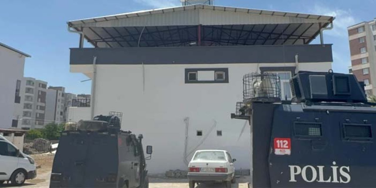Diyarbakır’da dehşet: Babasına çekiçle saldırdı