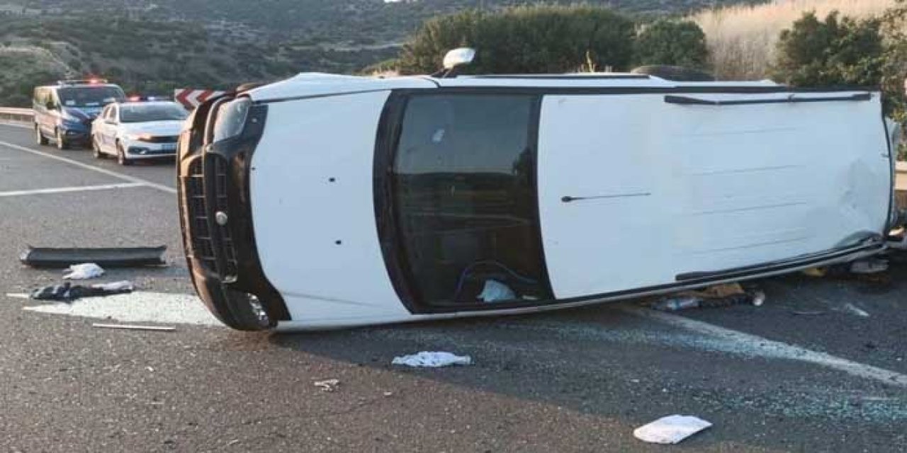 Devrilen araç faciaya yol açtı: 1 ölü, 4 yaralı
