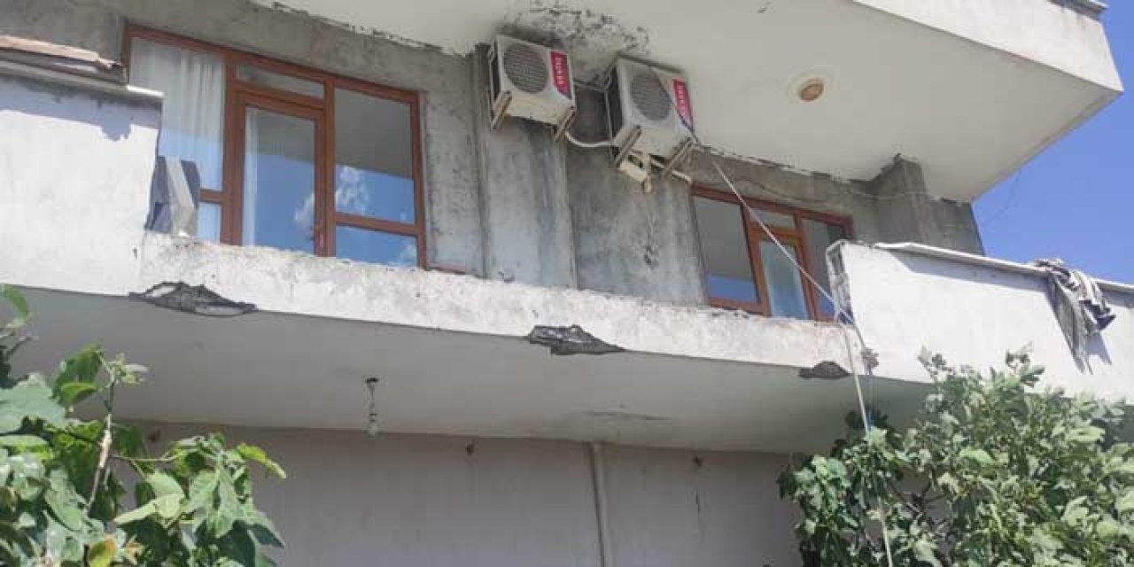 Batman'da balkon çöktü: 3 ölü, 7 yaralı