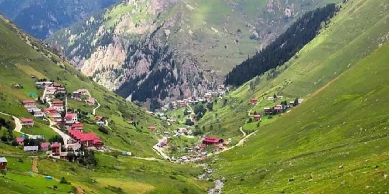 Yayla yürüyüşü kabusa döndü: 75 kişi kayıp!