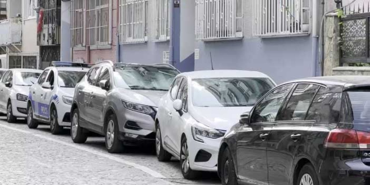 Kan Donduran Olay: Polis Memuru Ev Arkadaşını Parçalayıp İntihar Etti