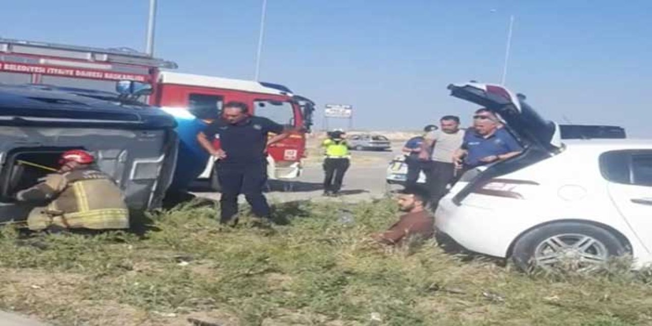 Ankara'da dolmuş ile otomobil çarpıştı; 5 yaralı