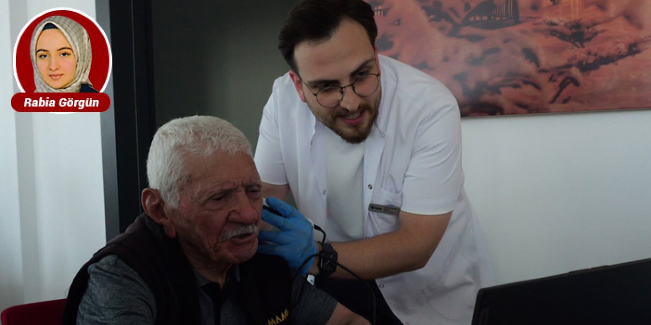 Etimesgut'ta emeklilere ücretsiz işitme kontrolü hizmeti verildi