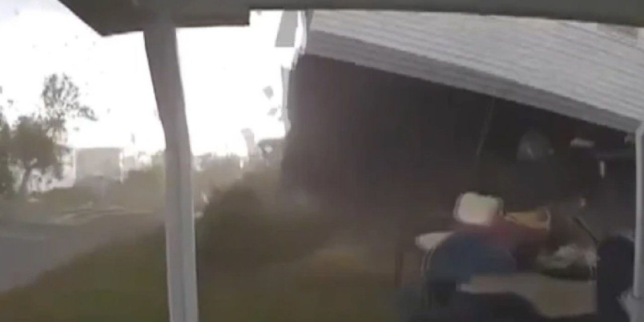 Florida’da hortum dehşeti: Prefabrik evi havaya uçurdu