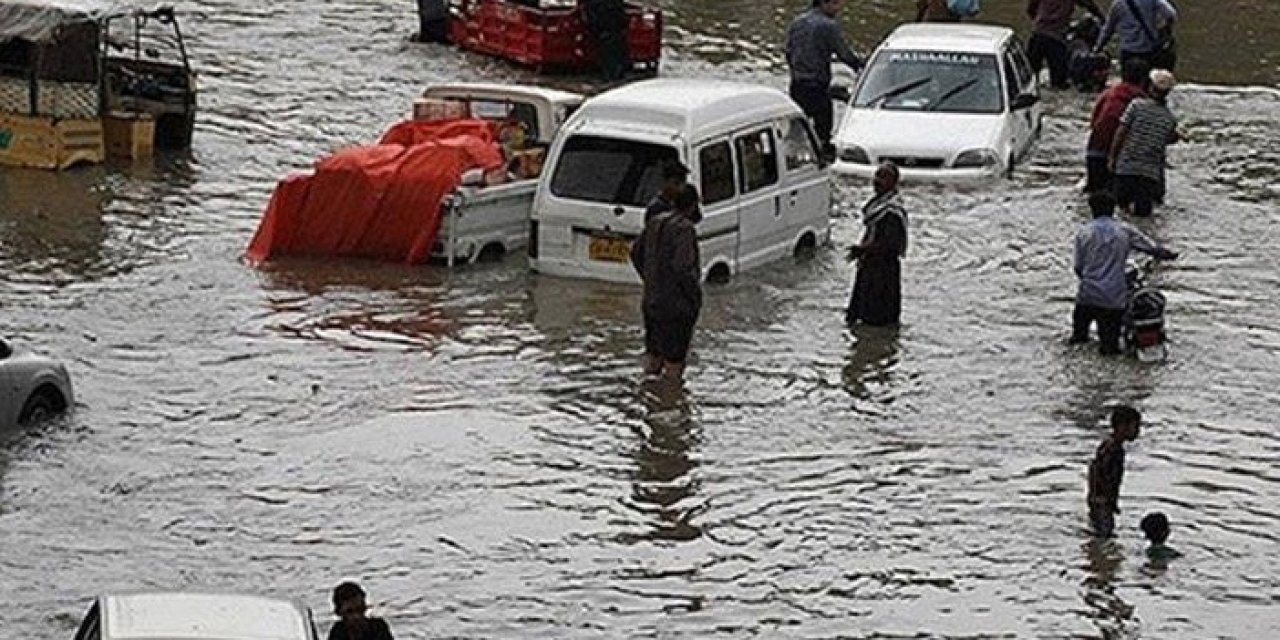 Pakistan’da muson felaketi: En az 38 ölü, 63 yaralı
