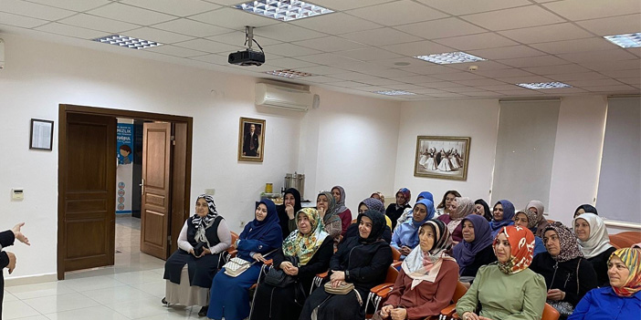 Hüma Sultan Hanım evi’nde aşure ikramı ve sohbet programı
