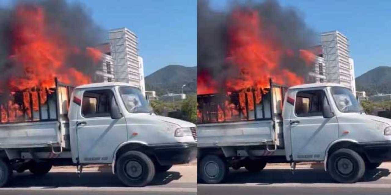Çeşme Otoyolu’nda seyir halindeki kamyonet alev aldı