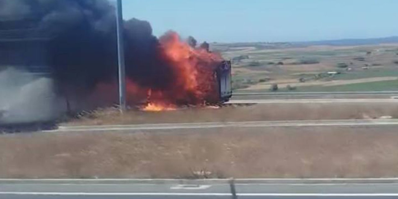 Kuzey Marmara Otoyolu’nda TIR alev alev yandı