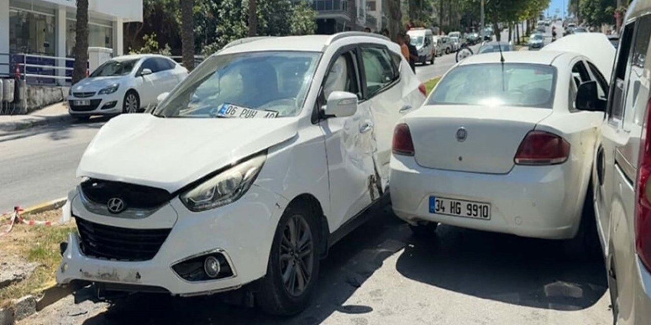 Kuşadası’nda Freni Boşalan Otomobil Karşı Şeride Geçti: 5 Yaralı
