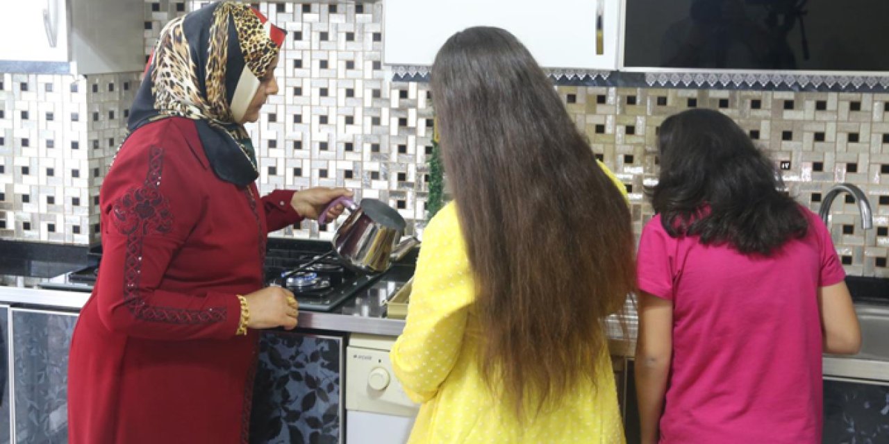 Maraş'ta deprem sonrası 319 çocuk koruyucu aileyle buluşturuldu