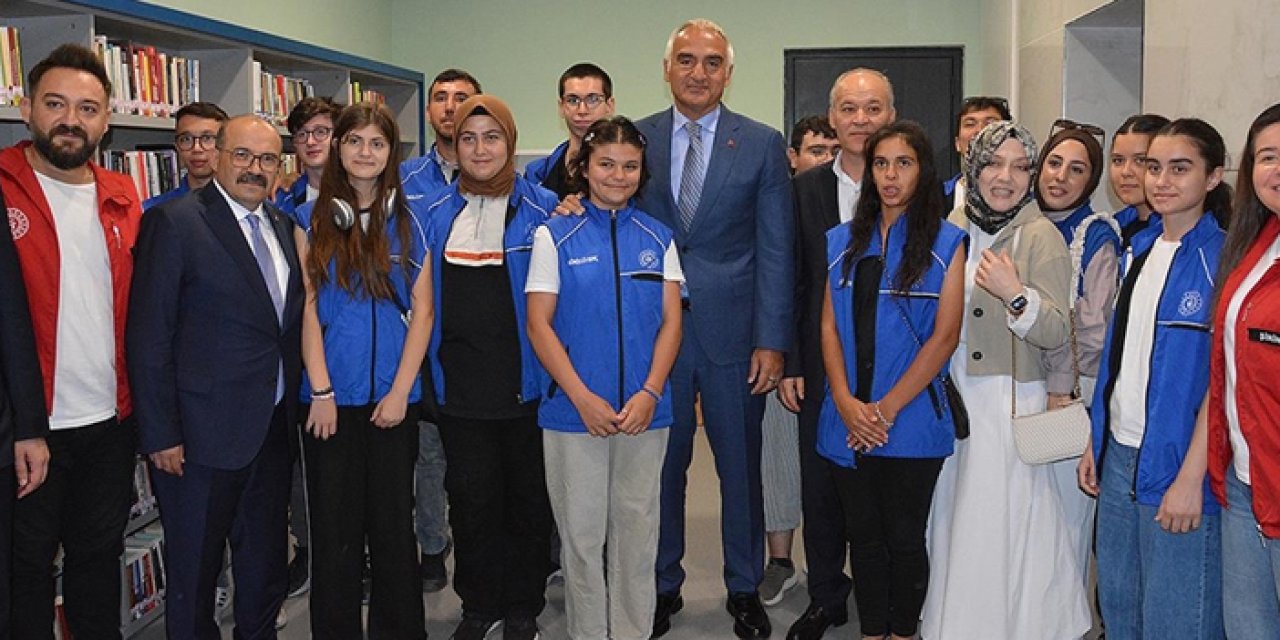 Bakan Ersoy: “Kütüphaneler topluma yön veren merkezler olacak”