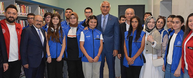 Bakan Ersoy: “Kütüphaneler topluma yön veren merkezler olacak”