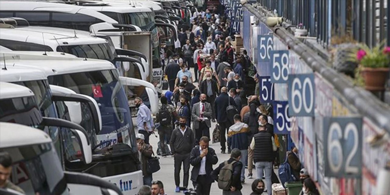 Otobüsle deniz tatili dönemi: Büyükşehirlerden sahillere yoğun ilgi