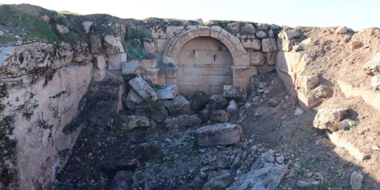 Vali müjdeyi verdi: Tarihi mezar kalıntısı bulundu