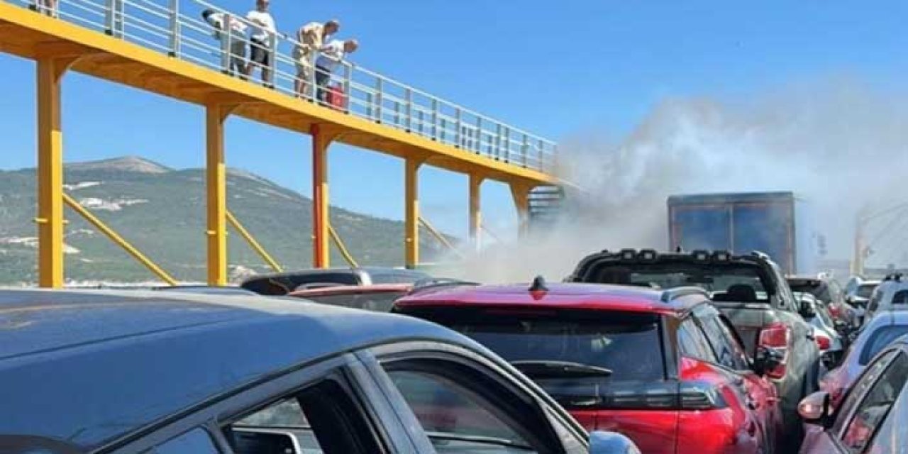 Feribotta korku dolu anlar: 200 yolcu tahliye ediliyor