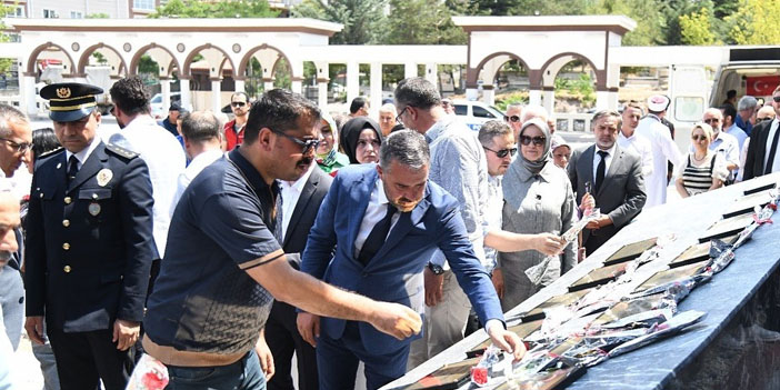 Pursaklar’da 15 Temmuz’un ruhu şehitler anıtında yankılandı