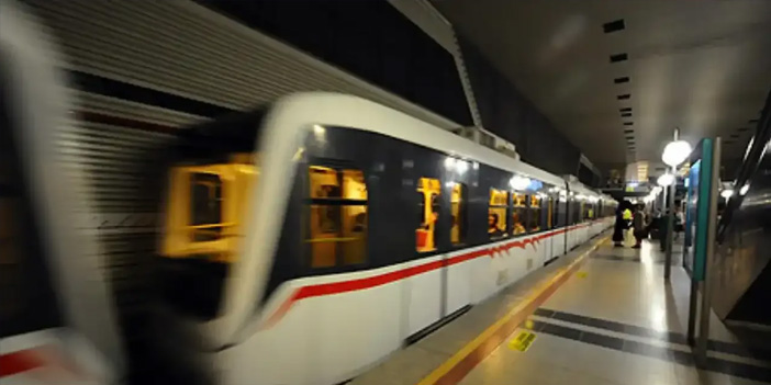 İzmir'de 24 Saatte İkinci İntihar: Bu Kez Metroda Yaşandı
