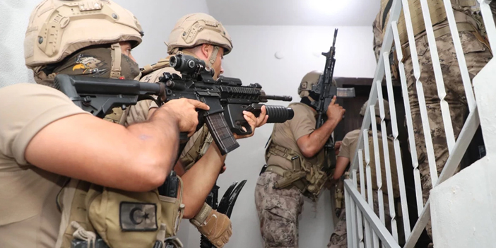 Mersin’de fuhuş operasyonu: 19 kişi tutuklandı