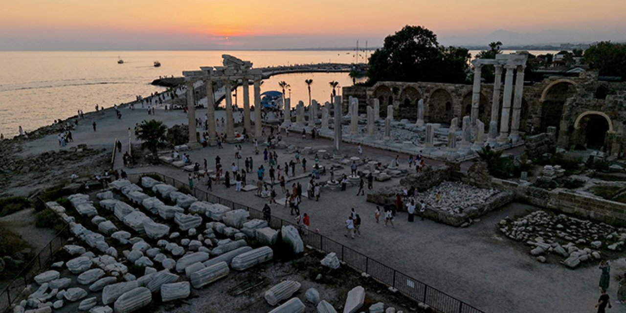 Antalya’ya bir günde 102 bin yabancı ziyaretçi: Temmuz rekoru geldi
