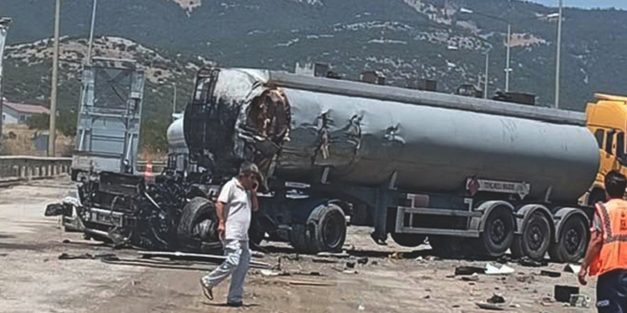 Otoyolda feci çarpışma: 2 ölü