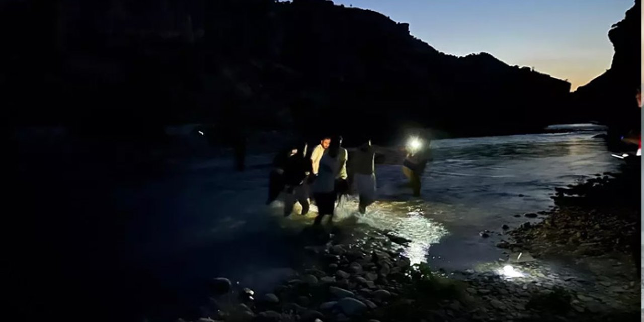 Adıyaman'da Serinlemek İçin Girdiği Çayda Boğulan Genç Hayatını Kaybetti