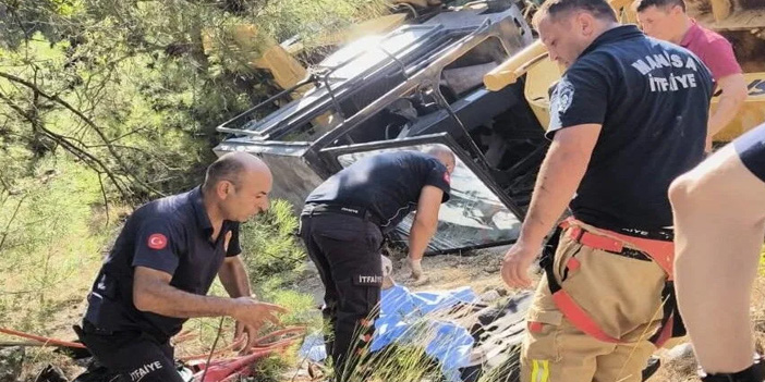 Manisa’da Feci Kaza: Greyder Şarampole Yuvarlandı, Operatör Öldü