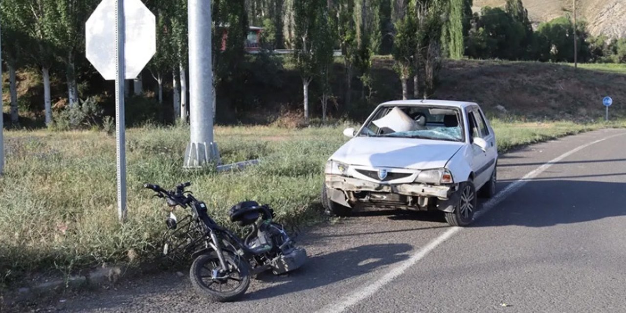 Erzurum Narman’da Otomobil ile Elektrikli Bisiklet Çarpıştı: İkisi Çocuk 3 Kişi Yaralandı