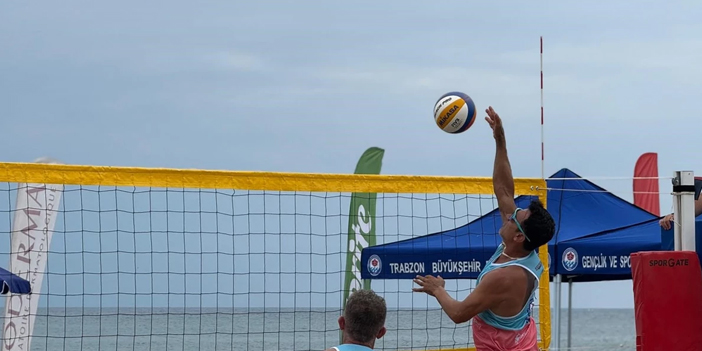 Trabzon’da uluslararası plaj voleybolu heyecanı başladı