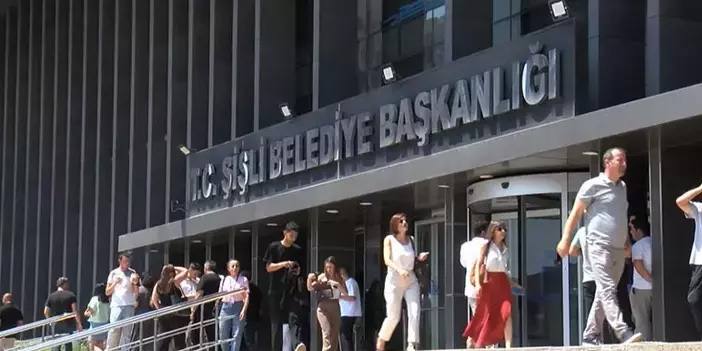 Şişli Tapu Müdürlüğü’nde yangın paniği yaşandı