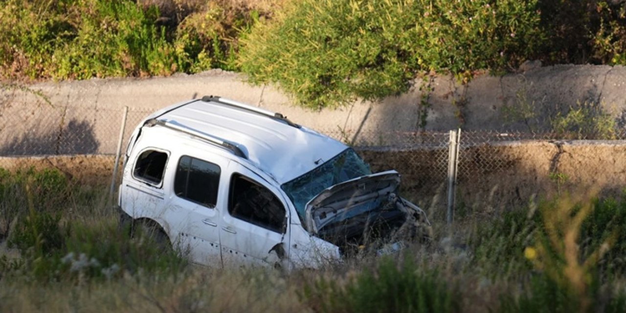 İzmir’de Mucizevi Kurtuluş: Uçuruma Yuvarlanan Araçtan Sağ Çıktı