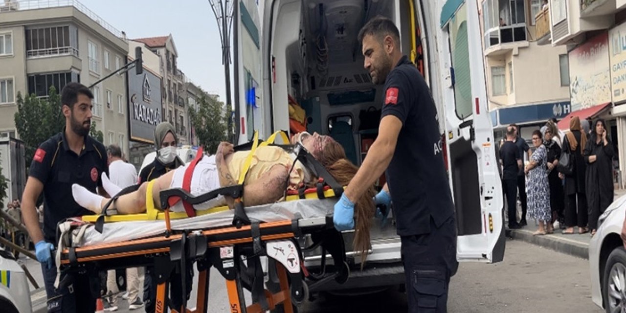 Bursa’da Feci Kaza: Motosiklet Otomobile Çarptı, 1 Ölü, 2 Ağır Yaralı