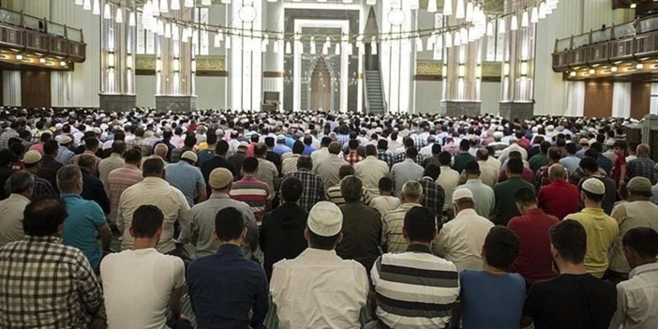 Cuma’da Müslümanlara “haya” anlatıldı