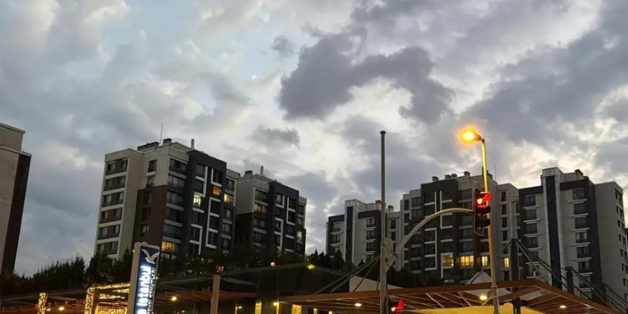 İstanbul’da Feci Olay: 1 Yaşındaki Bebek 9. Kattan Düşerek Hayatını Kaybetti