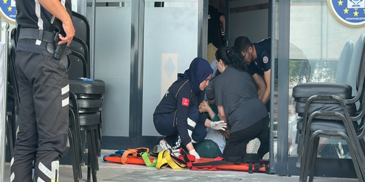 Kütahya’da Kadın Lokalinde Asma Tavan Çöktü: İşletme Sahibi Yaralandı