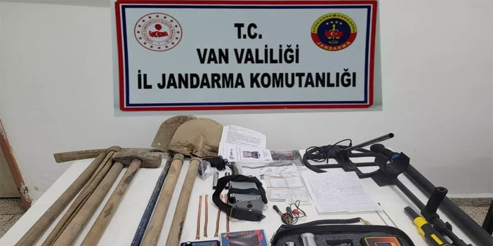 Van'da kaçakçılık darbesi: 60 gözaltı