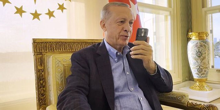 Gençlerin isteği üzerine Cumhurbaşkanı Erdoğan, Kayseri'deki programa telefonla bağlandı