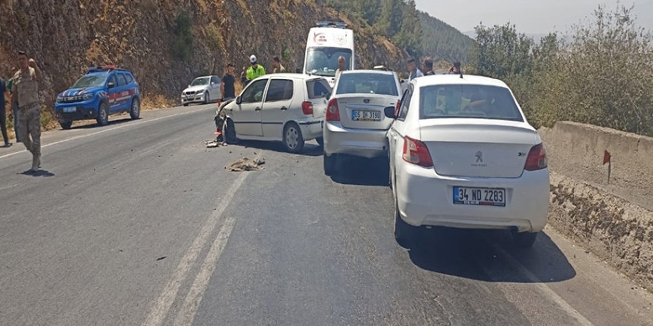 Gaziantep'te Zincirleme Kaza: 4 Araç Çarpıştı, 9 Yaralı