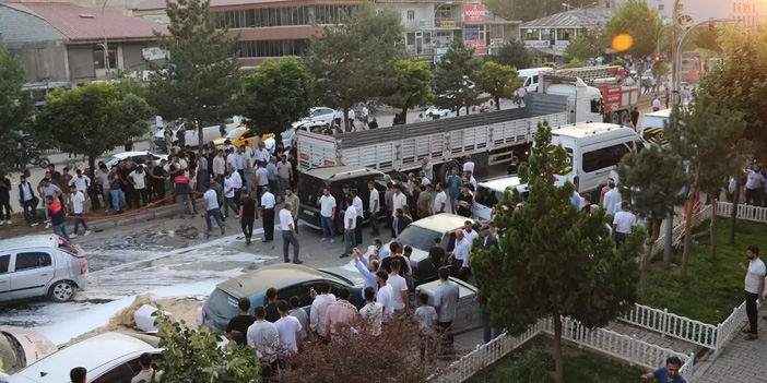 Freni Boşalan Tır 1 Kilometre Dehşet Saçtı: 11 Araca Çarptı