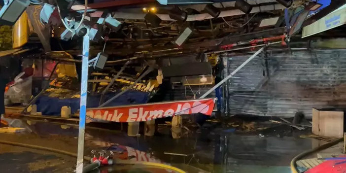 Kartal'da balıkçı barınağında yangın faciası: 4 restoran kül oldu