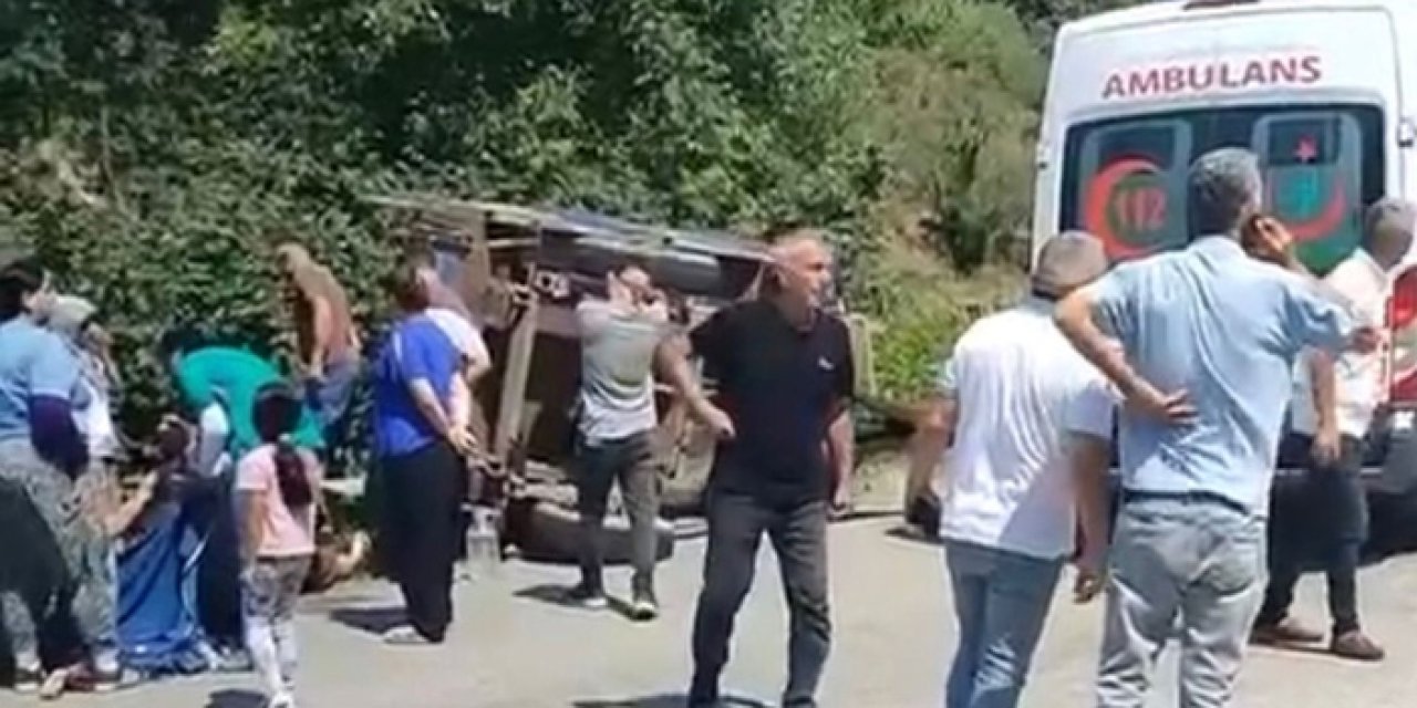 Düzce’de Fındık İşçilerini Taşıyan Römork Devrildi: 7 Kişi Yaralandı