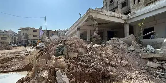 İsrail, Suriye’nin Kuneytra’daki İçişleri Bakanlığı karargahına hava saldırısı düzenledi