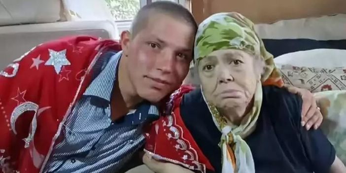 “Sadece garibanlar mı gider askere?” demişti, anneannesini kaybetti