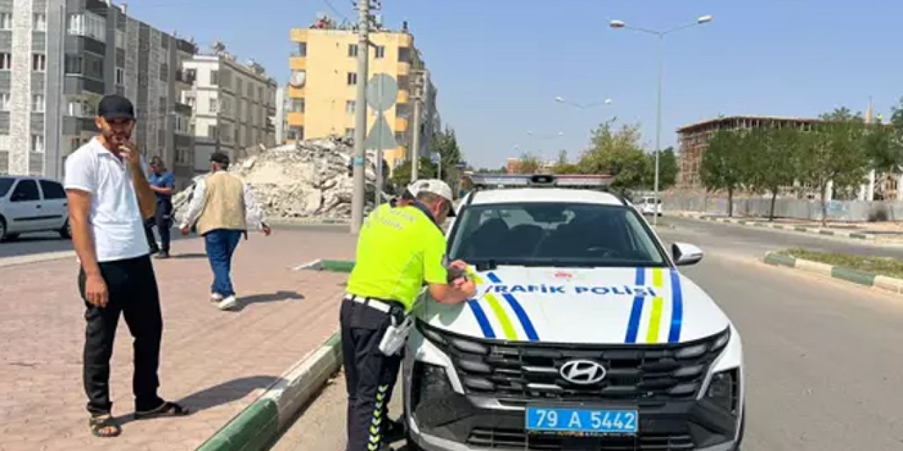 Kilis’te otomobil ile motosiklet çarpıştı: 2 yaralı