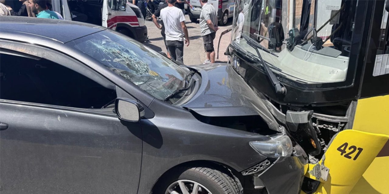 Otobüs ile otomobil çarpıştı: 1’i çocuk 6 yaralı