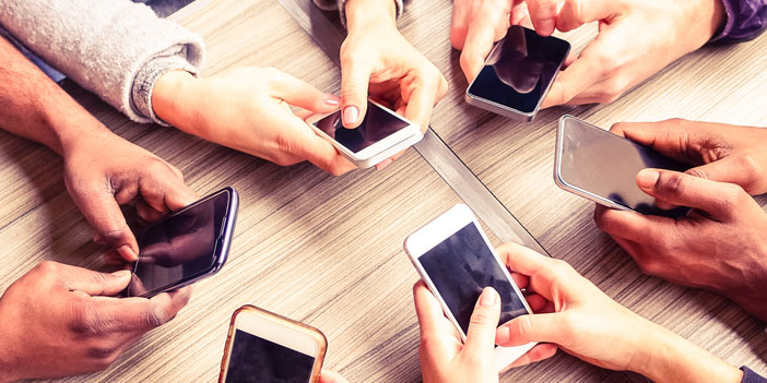 Cep telefonu kullanımı sağlığı tehdit ediyor: Uzmanlardan önemli uyarılar
