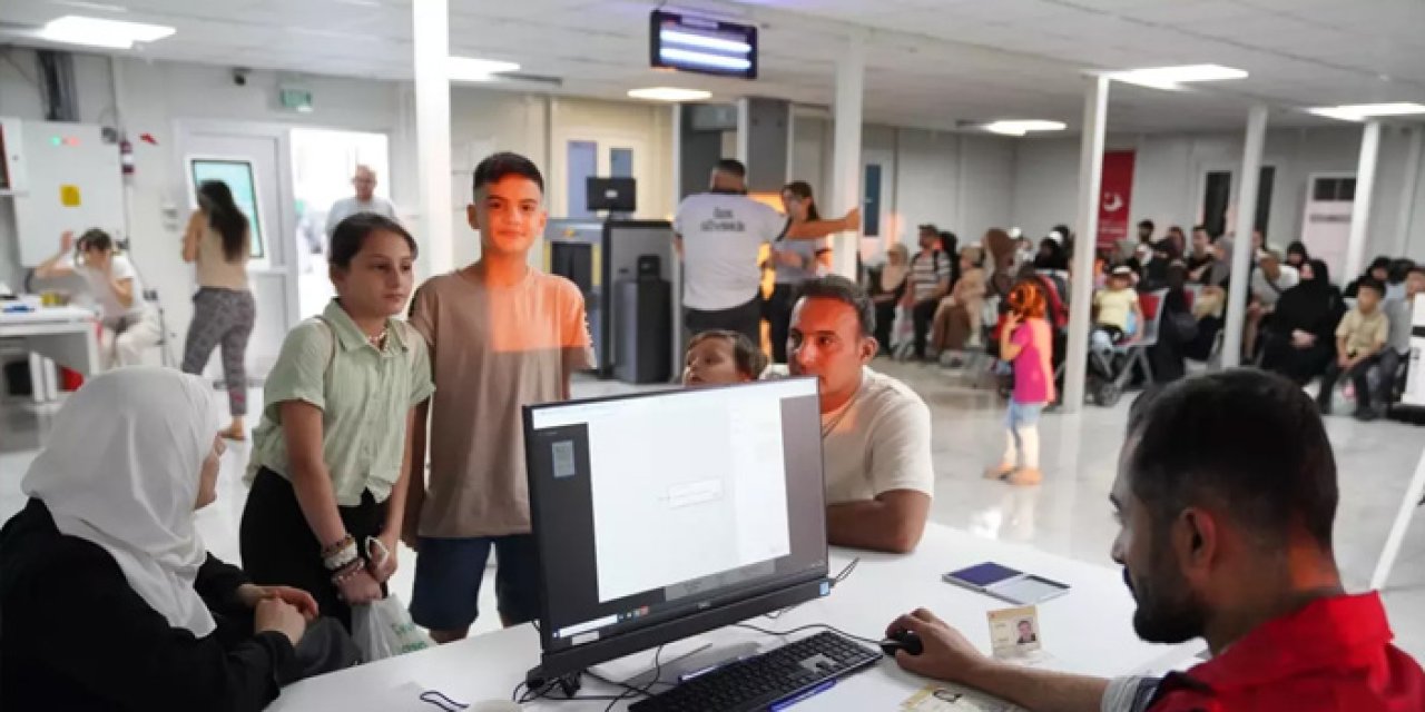 Türkiye’den 411 bin Suriyeli gönüllü olarak ülkesine döndü